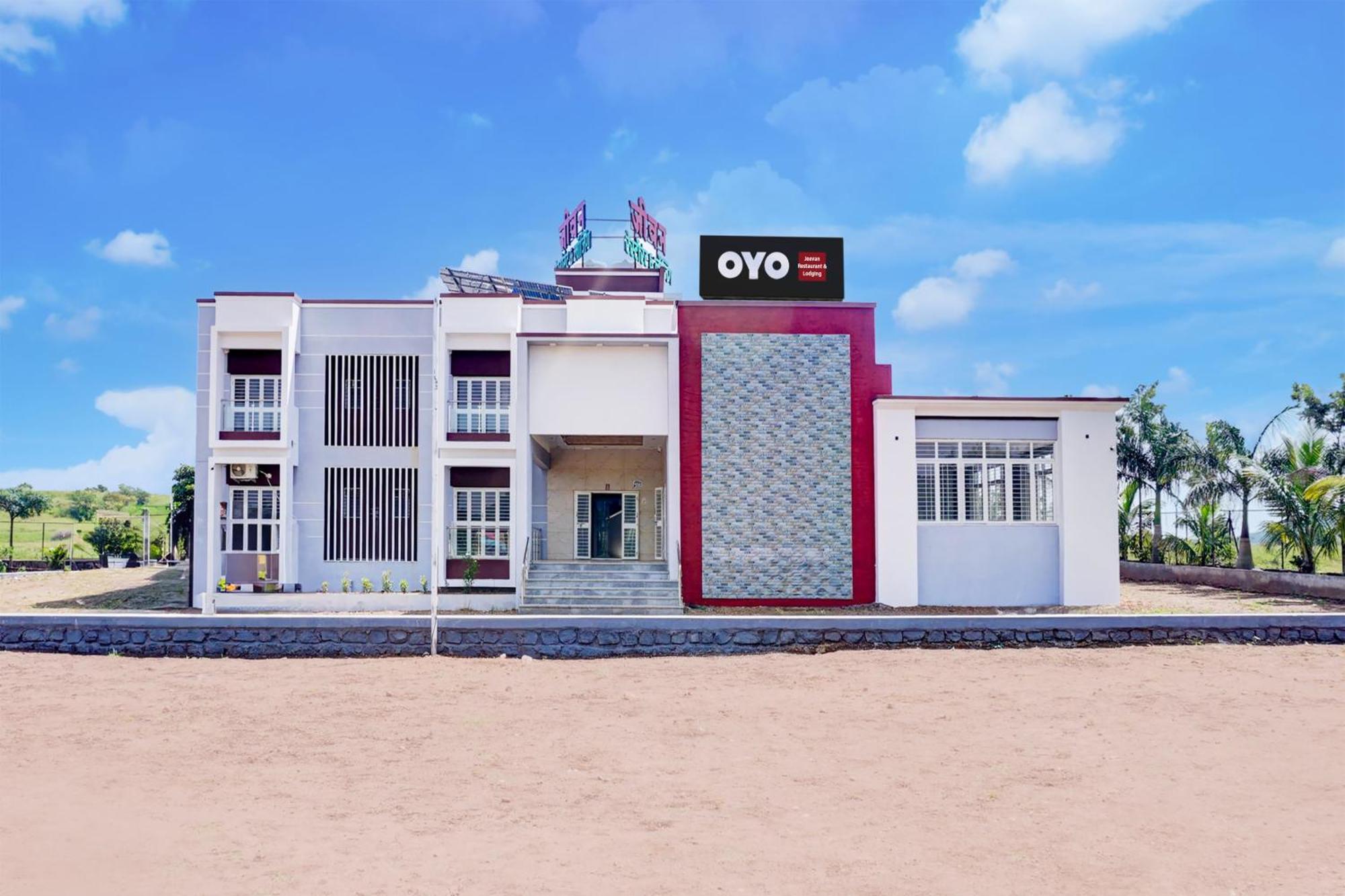 Hotel O Jeevan Restaurant & Lodging Kavathe Exterior foto